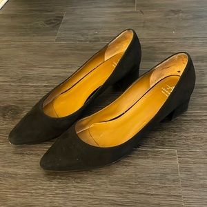 Aquatalia Suede Pumps